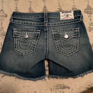 True religion Jean shorts size 26